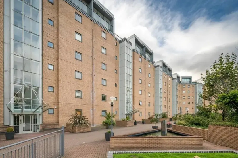 Bright 2 Bed 2 Bath apt Near Canary Wharf — отзывы гостей и цены