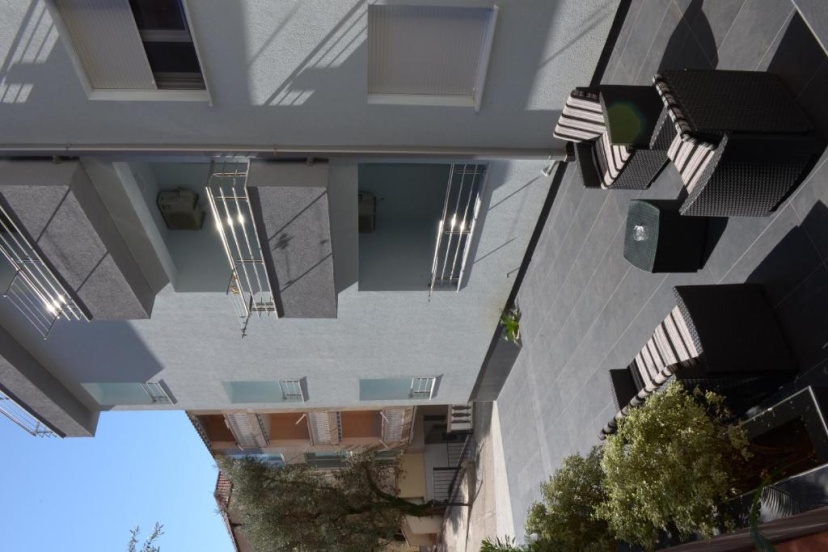 Apartmani Barović Bečići — забронировать отель в Будва