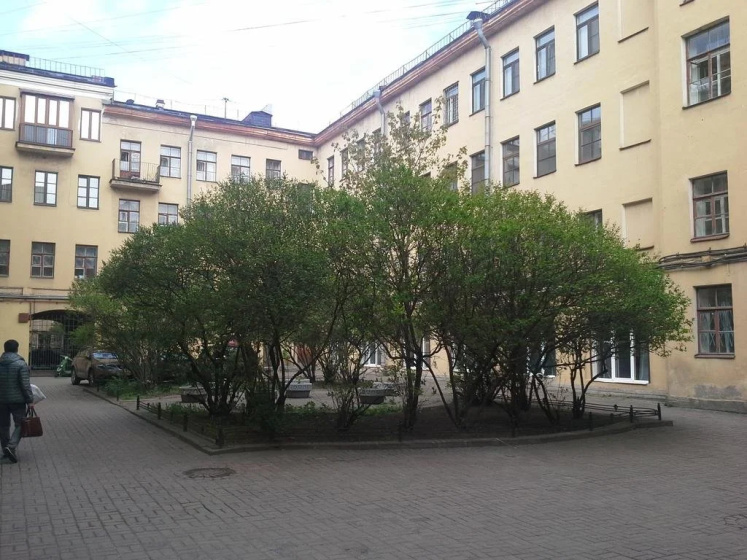 Laweran Nevsky 96 — забронировать отель в Санкт-Петербурге