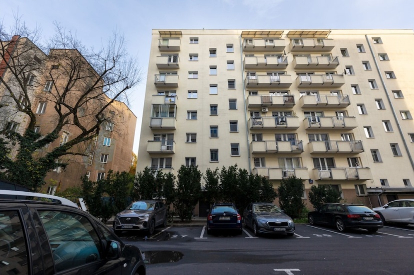 Central Warsaw Apartment by Renters — комфортный отель в Варшаве