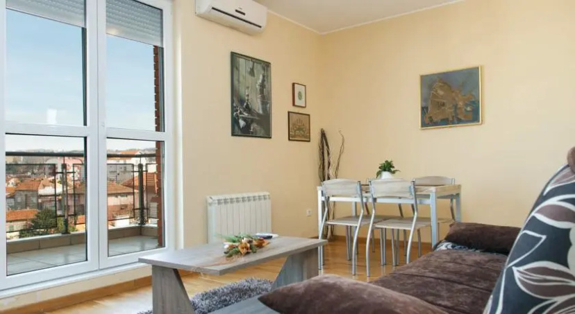 Seventh summit apartments — отель с удобствами в Белграде