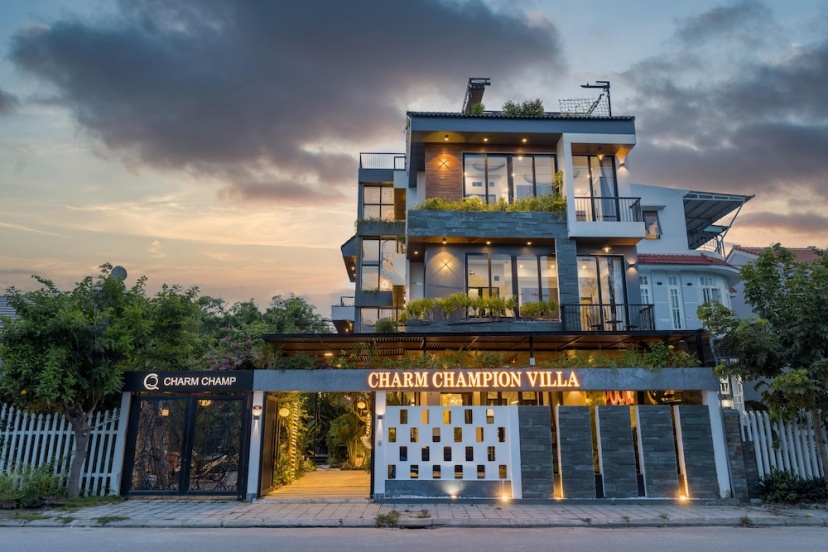 Charm Champion Villa Hoian — отель с удобным расположением в Дананге