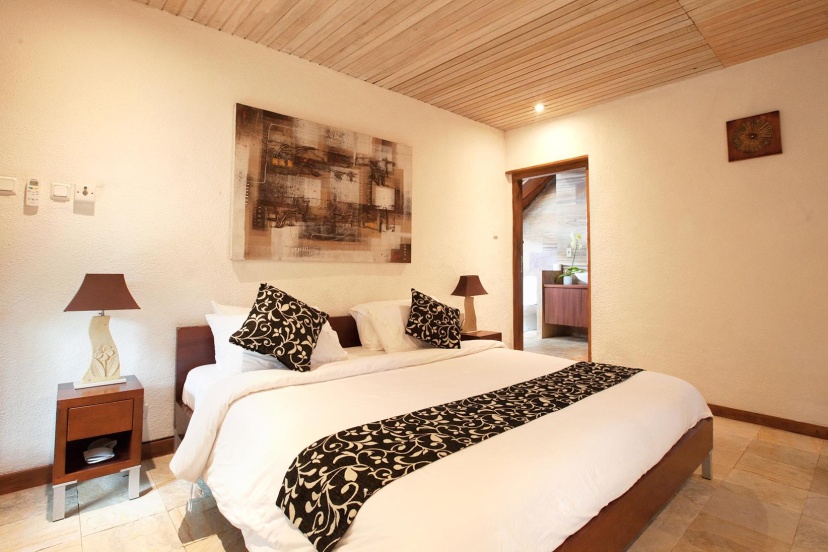 Kalyca Villa Seminyak — забронировать отель в Кута