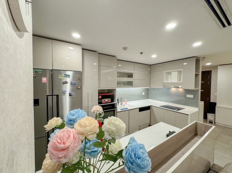 Rivergate Apartment - Saigon Luxury D1 — отель с удобным расположением в Хошимине