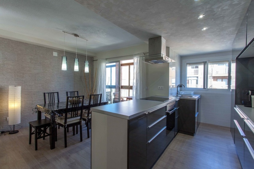 Valencia Flat Rental - Malvarrosa Beach Cavite — отель в Валенсии, Испания