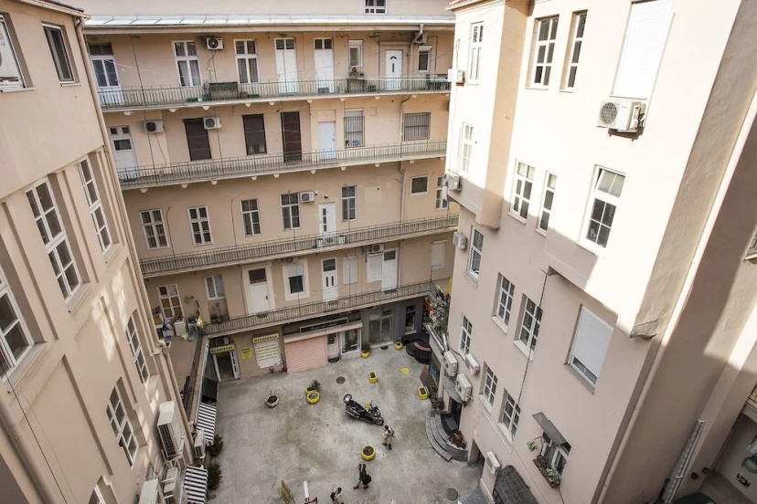 Atomic Apartment 01 — отель с удобным расположением в Белграде