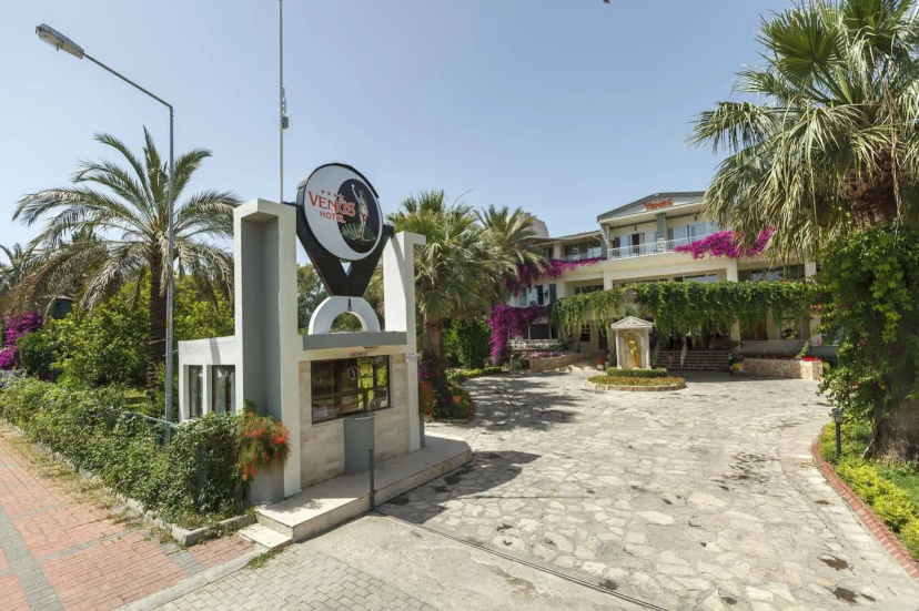 Сравните цены на Venus Hotel в Манавгат
