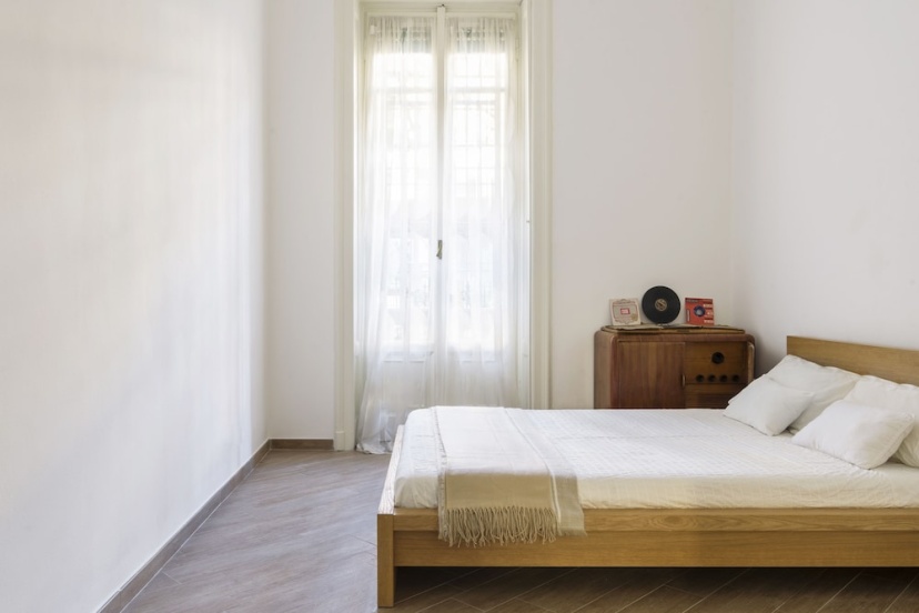 Sarti Master Guest apartment — отель с удобствами в Милане