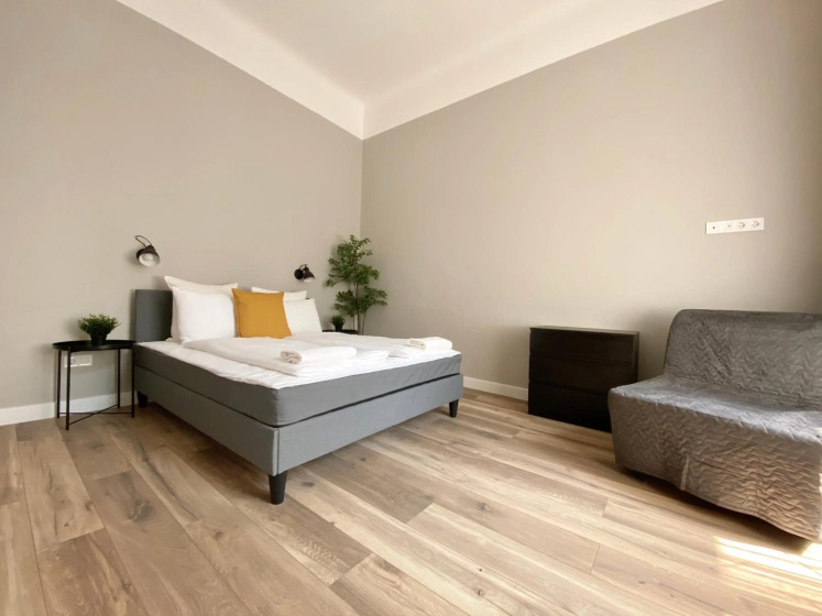 Standard Apartment by Hi5 - 2 bedroom suite in the center — отзывы гостей и цены