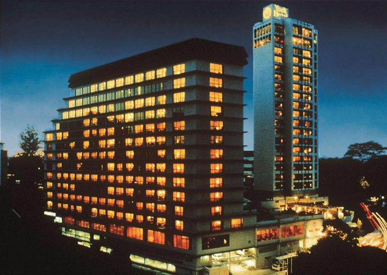 York Hotel — забронировать отель в Сингапур