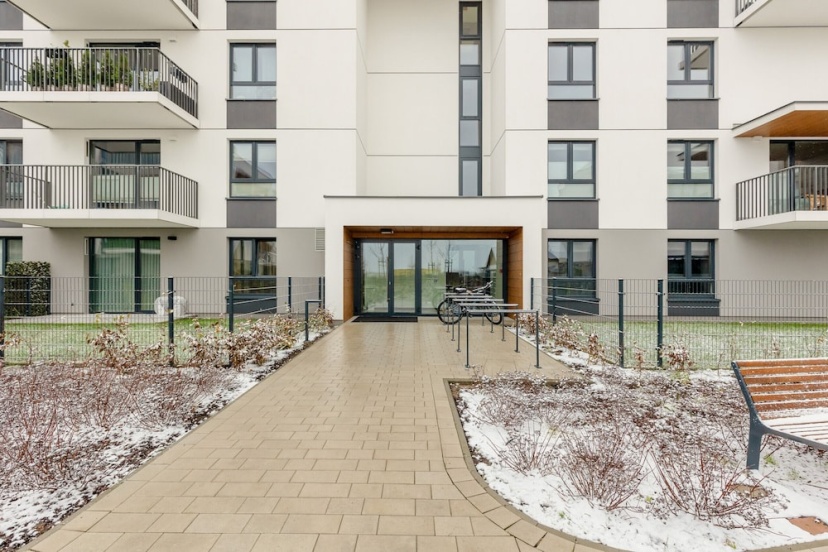 Цены на Dark Green Apartment by Renters в Варшаве