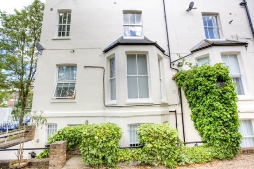 Цены на Eson2 - The Abbey Road Gem Apartment в Лондоне