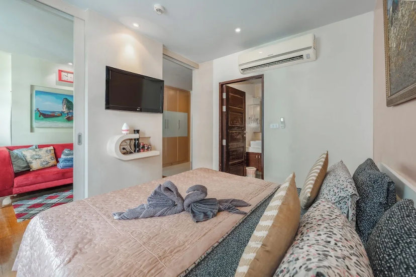 950m to Patong Beach Pool&Gym C211 — отель с удобным расположением в Патонг