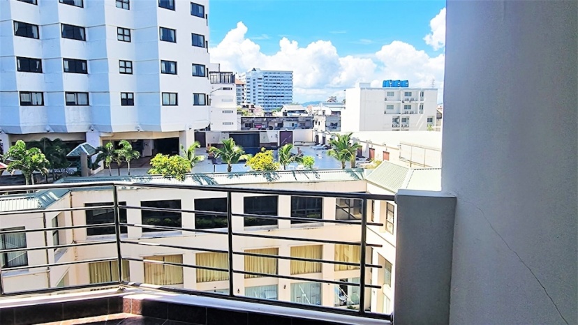 Plaza Residence Jomtien Beach — комфортный отель в Паттайе