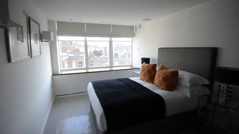 Spacius 3-bed Apartment in Kensington, London — отзывы гостей и цены