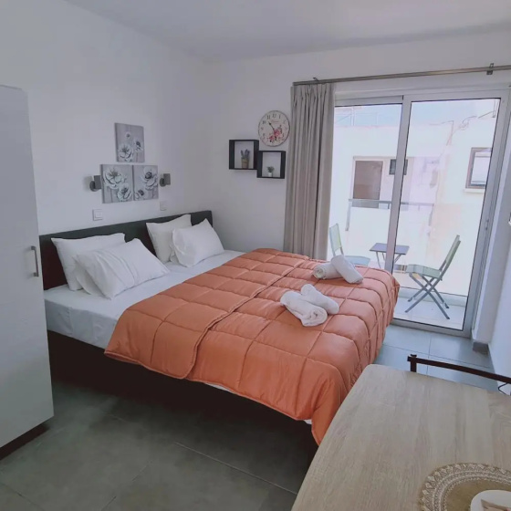100 AN - Napa Living 19 — отель с удобным расположением в Айя-Напа