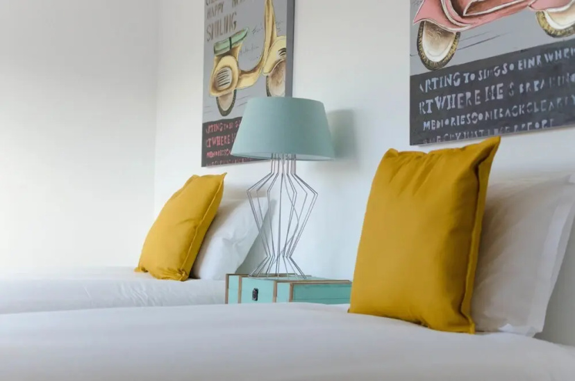 Stunning Apartment with 2BR — отель с удобствами в Лиссабоне