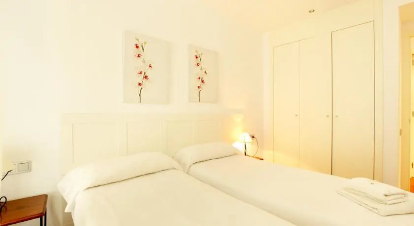 Port Vell Suites — отель с удобствами в Барселоне
