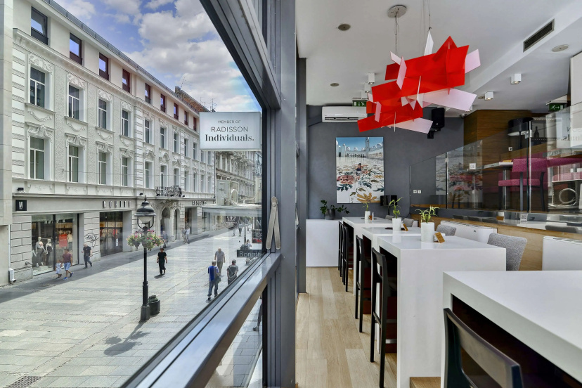 Belgrade Art Hotel, a member of Radisson Individuals 4 — отель в Белграде, Сербия