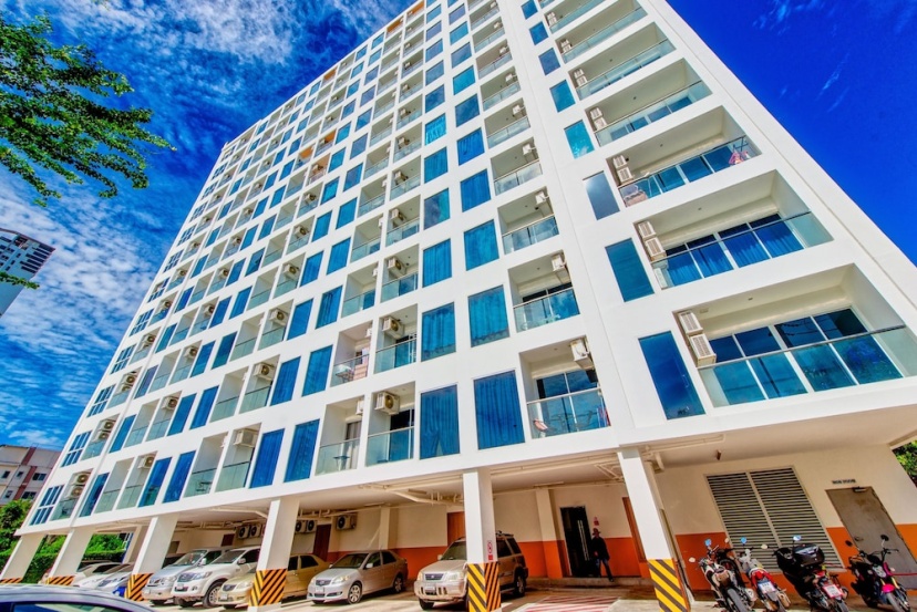 Nam Talay Jomtien Beach — отель с удобствами в Паттайе