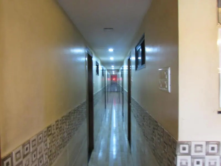 Hotel Royal Residency — отзывы гостей и цены