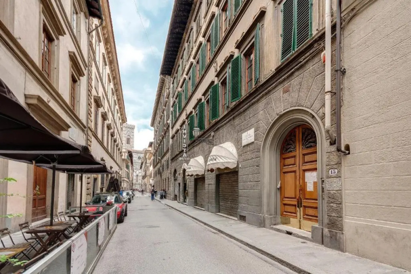 Mamo Florence - David & Buonarroti Apartments — отель с удобным расположением в Флоренции