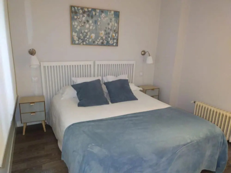 Mm26 I 4C in Madrid With 2 Bedrooms and 2 Bathrooms — отель с удобствами в Мадриде