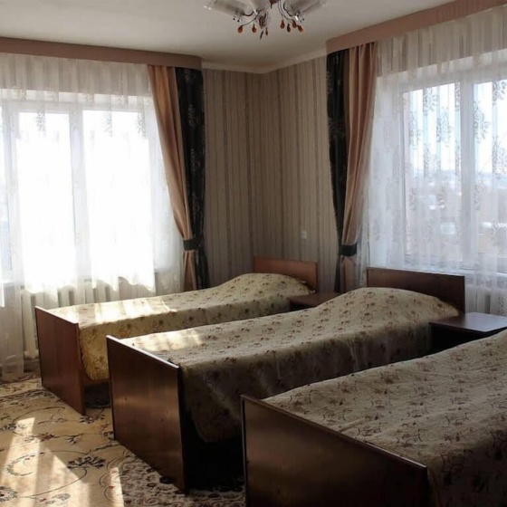 Rose Garden Guest House — забронировать отель в Каракол
