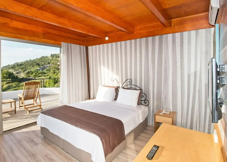 Цены на Alacati Villa Renk в Чешме