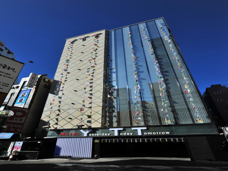YTT Hotel Seomyun — отель с удобствами в Пусан