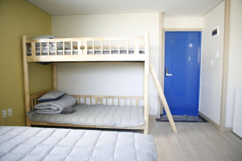 Twin Rabbit Guesthouse 2 — отель в Сеул, Южная Корея