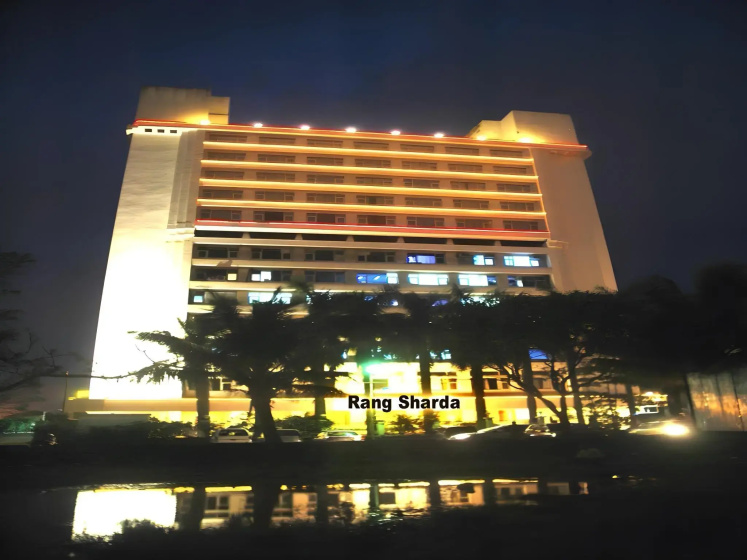 Hotel Rangsharda 3 — отель в Мумбаи, Индия