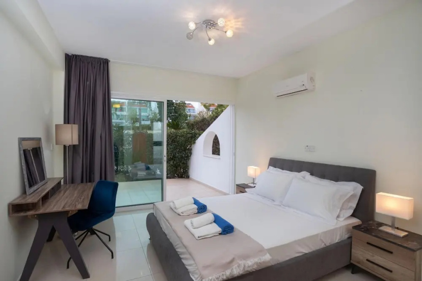Bay View Gardens Apt 1 — забронировать отель в Лимассол