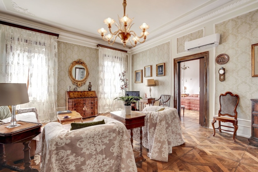 San Vidal - WR Apartments — отель в Венеции, Италия
