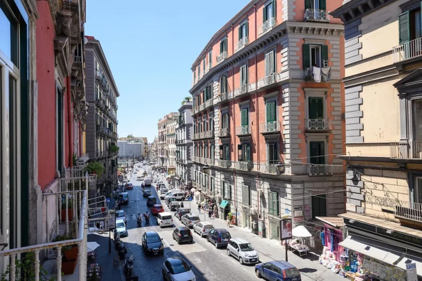 L'angoletto in centro — отель в Неаполе, Италия