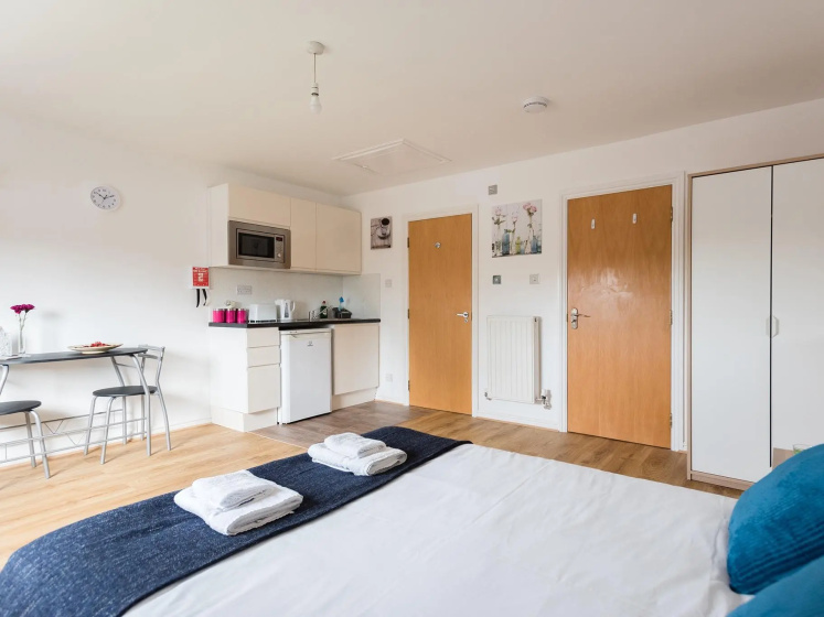 Цены на Canary Wharf Studios в Лондоне