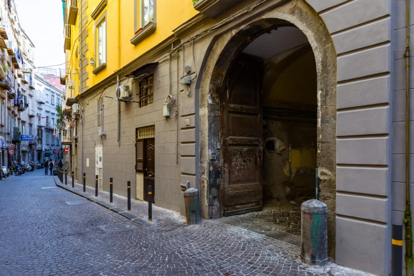 Residenza Storica Dante by Wonderful Italy — отель в Неаполе, Италия