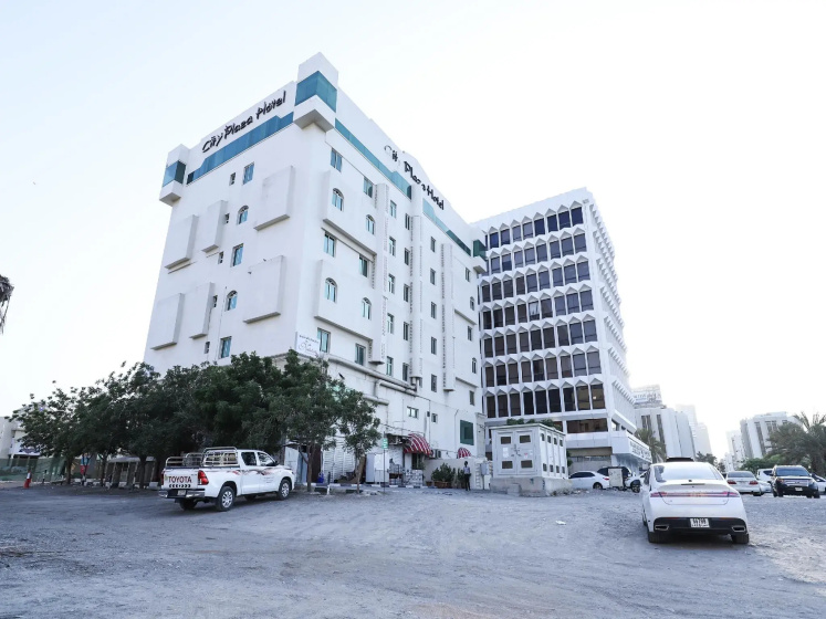 City Plaza Hotel — отель с удобствами в Фуджейра