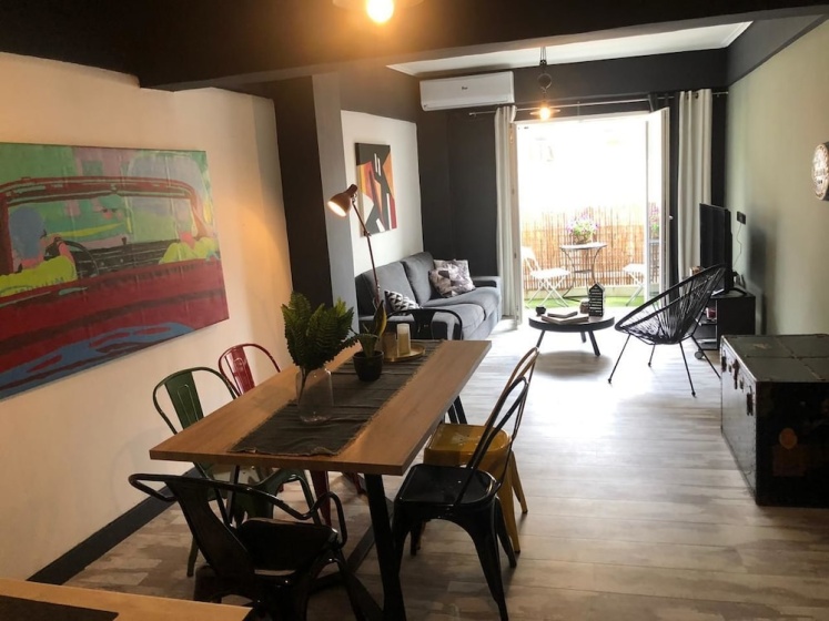 Home Plus Psirri Apartment — забронировать отель в Афины
