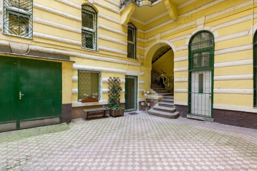 Vintage Style Apartment — отель с удобным расположением в Будапеште