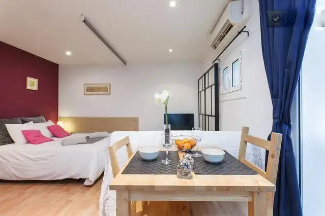Eixample Studio — отель с удобствами в Барселоне