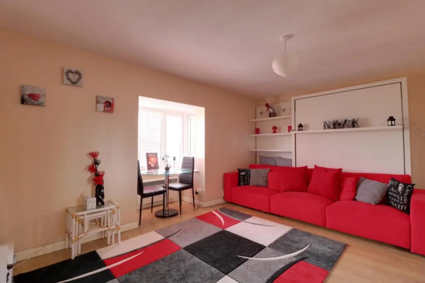 Luxury Studio Apartment — отзывы гостей и цены