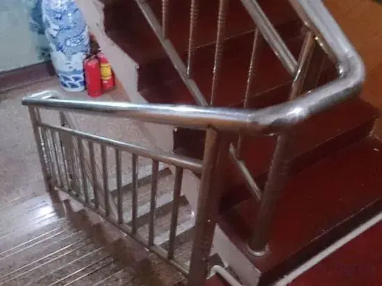 Shanghai Rongsheng Hotel — отель с удобствами в Шанхае