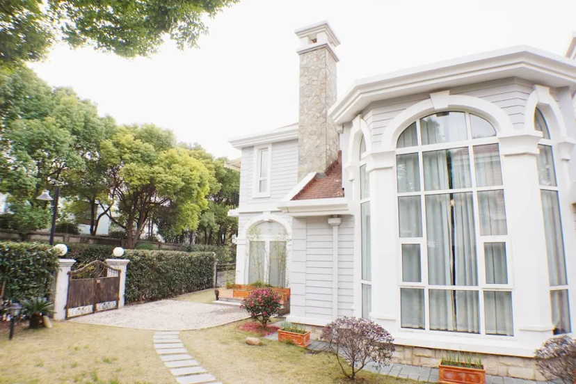 Jade Villa Inn (Hongqiao International Airport) — отель с удобным расположением в Шанхае