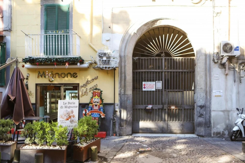 Cozy Apartment in Piazza Cavour by Wonderful Italy — отель с удобным расположением в Неаполе