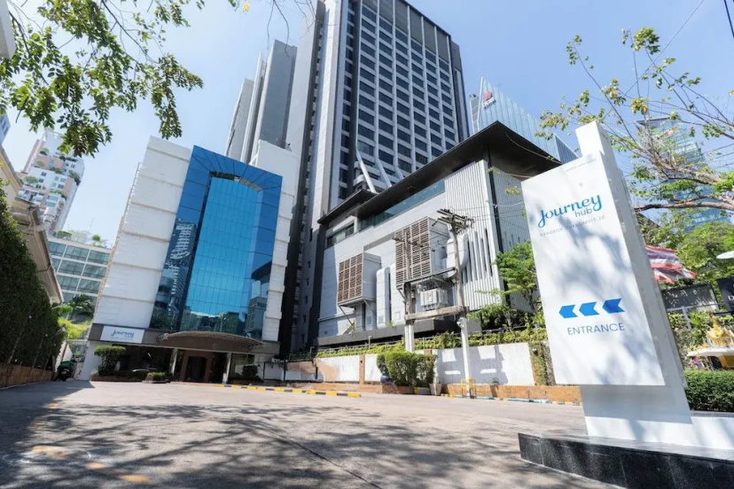 Journeyhub Sukhumvit 26 Bangkok — отель с удобствами в Бангкоке