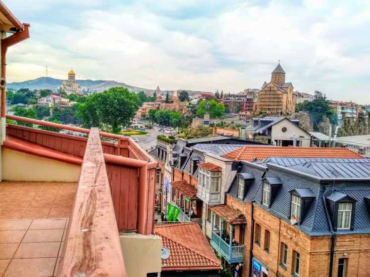 Millenium Apartment in Old Tbilisi 3 — отель в Тбилиси, Грузия