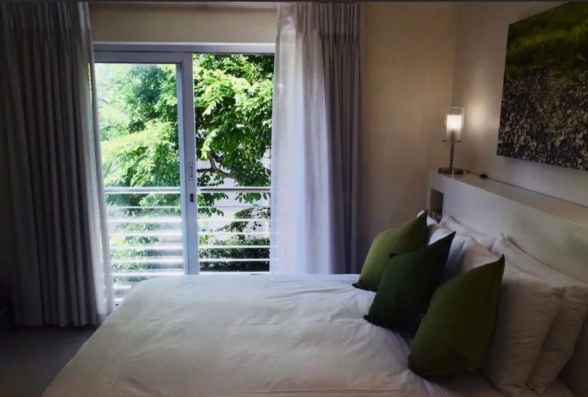 Spacious 3 Bedroom Apartment in Cape Town — комфортный отель в Кейптауне