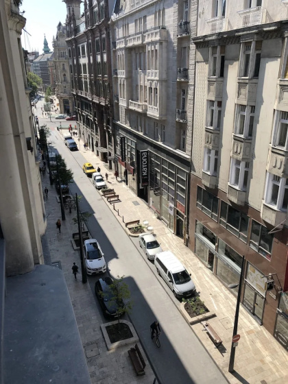 Central Studio and Apartments Pilvax köz — отель с удобствами в Будапеште