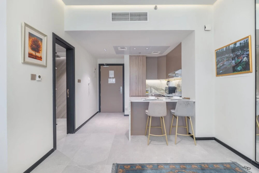 Cozy Studio Near Miracle Garden With Balcony — забронировать отель в Дубае